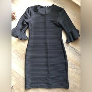 Shoshanna black ribbed dress size 4 bell ruffle sleeve designer cocktail stretch